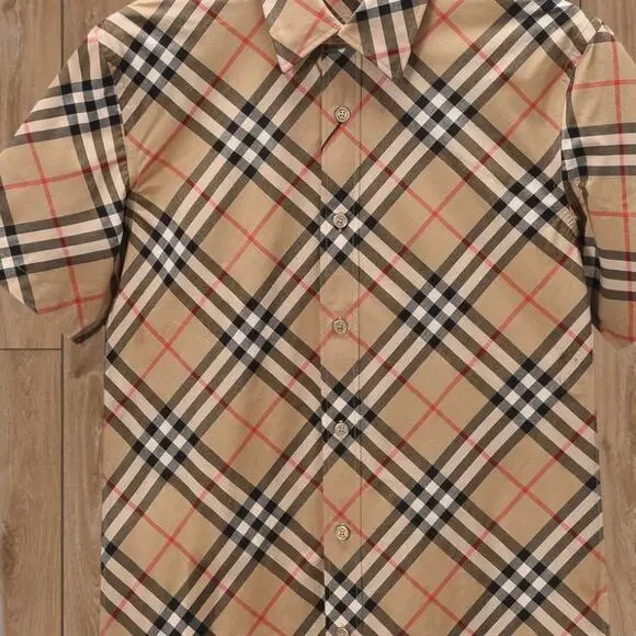 Classic Burberry Men's Short Sleeve Shirt - Picture 3 of 3